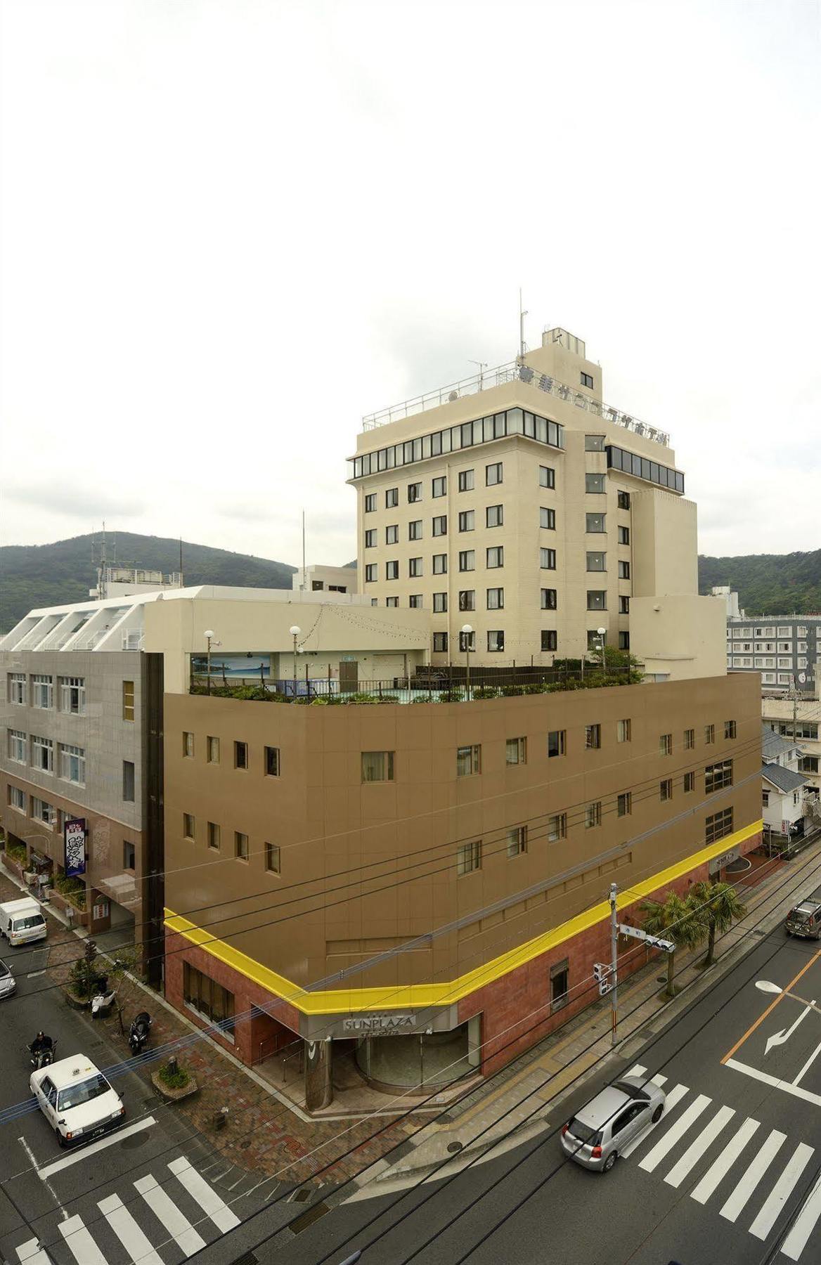 อมามี ซันพลาซ่า โฮเต็ล Hotel อามามิ ภายนอก รูปภาพ